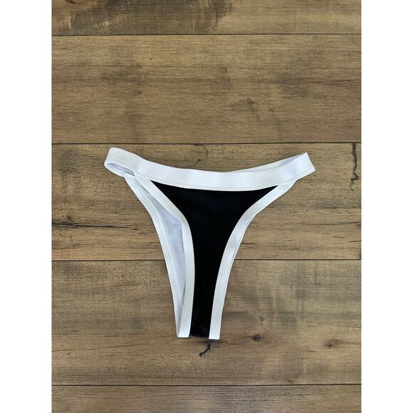 Black & White Swimsuit Bottoms - Medium - Picture 1 of 3